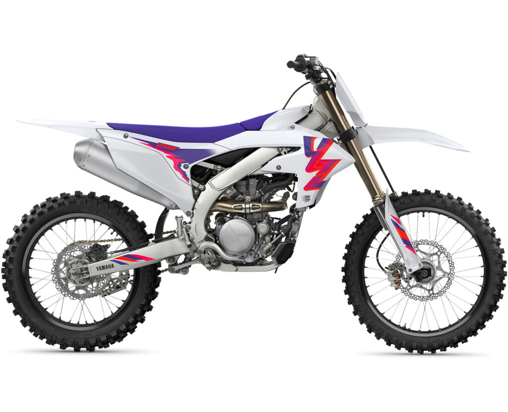 Yamaha YZ250F dirt bike tangguh untuk medan off-road berbagai kondisi
