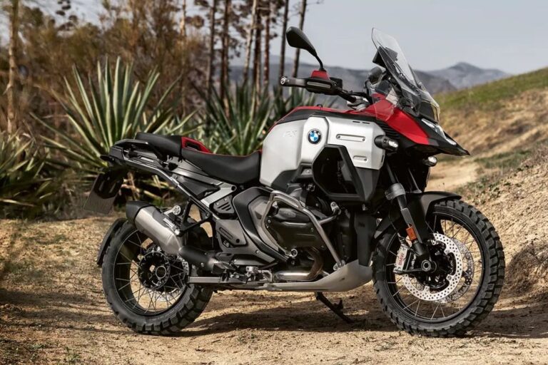 Motor Touring Terbaik 2025: Panduan Lengkap Memilih Motor Touring untuk Perjalanan Jauh