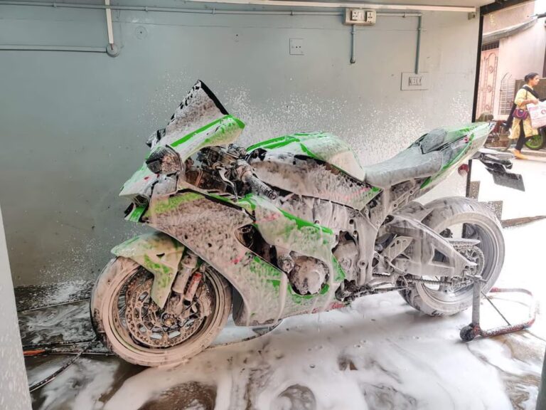 Cara Mencuci Motor dengan Benar: Panduan Lengkap untuk Semua Jenis Kendaraan
